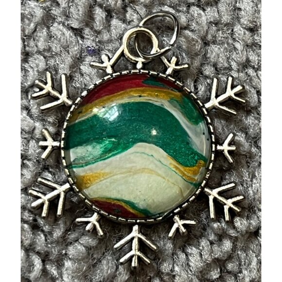 Marbleized Tie Dye SnowFlake Charm 2.5" Diameter Jewelry Necklace Crafting Chris - Picture 7 of 7